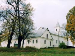 Rušonas katoļu baznīcas klostera ēka